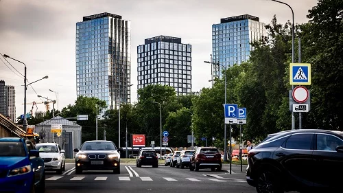 PIONEER построил первый премиальный проект