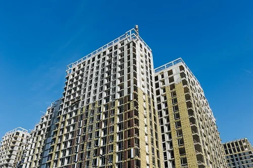 монтаж лифтов в шестом квартале «Острова»