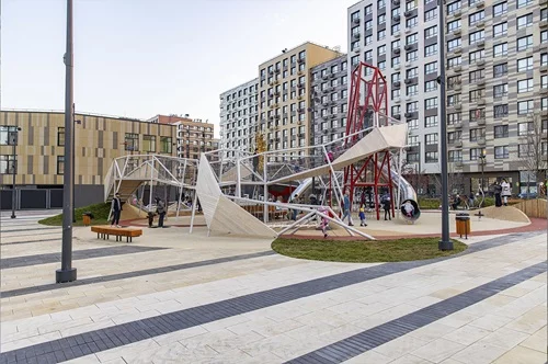 В двух корпусах ЖК LIFE Варшавская выданы ключи от