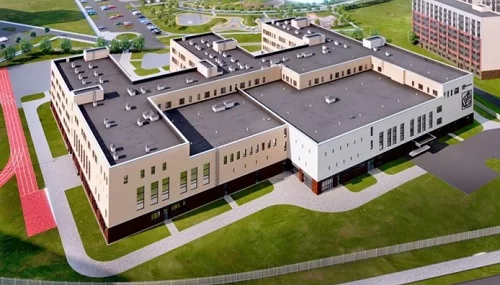 В строящейся школе в Рассказовке готов фасад