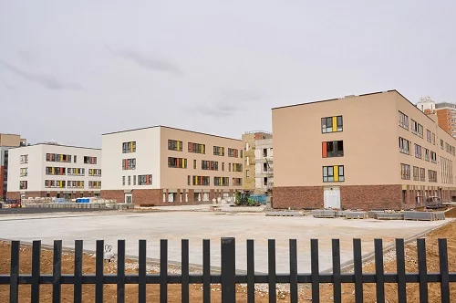 Социальные и коммерческие объекты в двух ЖК ТиНАО 