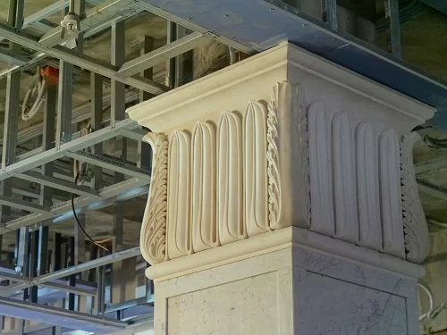 «КРОСТ» приступил к отделке мрамором холлов