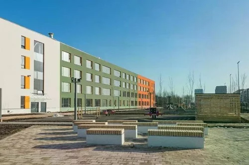 В поселке Янино-1 введена в эксплуатацию школа