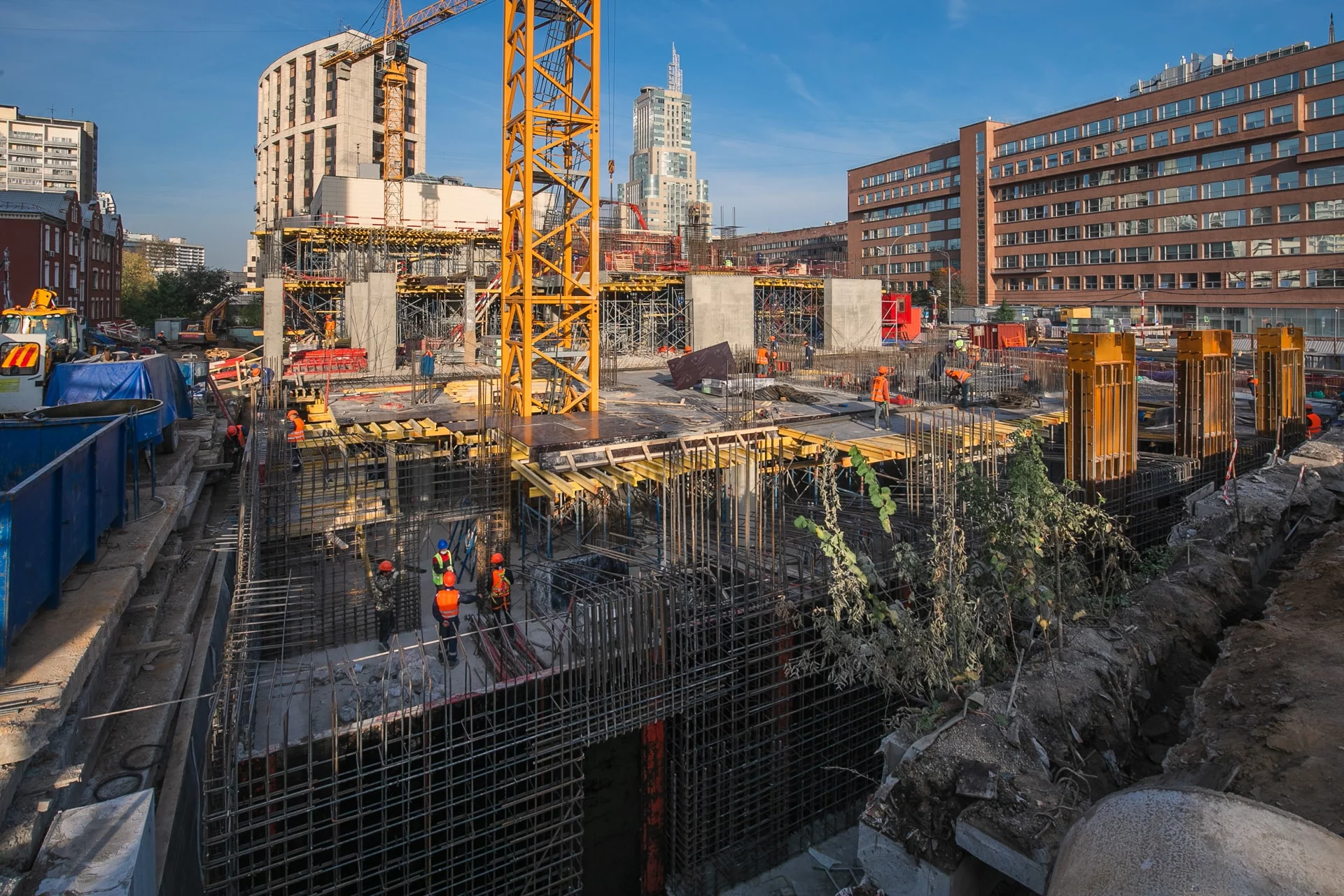 Жк ред рок екатеринбург. ЖК red7. Red 7 стройка. Red7 стройка 2023. Ред7 ЖК Москва.