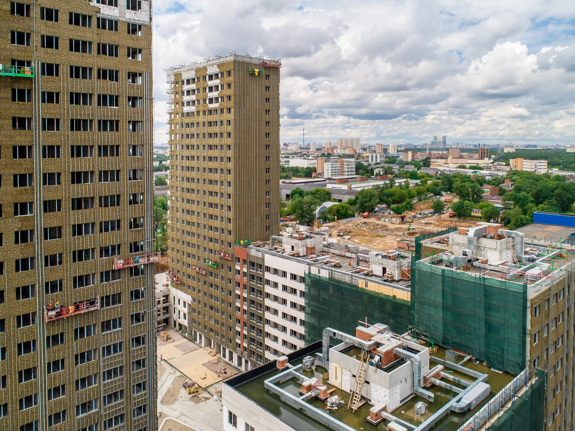 Жк сиреневый отзывы. ЖК сиреневый парк ход строительства. Сирень жилой комплекс Пермь. ЖК сиреневый парк фото. ЖК сиреневый парк Псков.